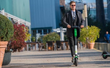 escooter_352x220_2022_01