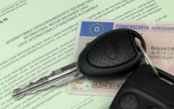 gruene-versicherungskarte_352x220_2022_04 gruene-versicherungskarte_352x220_2022_04