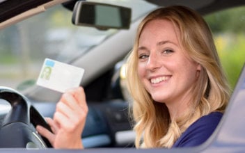 kfz-versicherung-fahranfaenger_352x220_2022_01 kfz-versicherung-fahranfaenger_352x220_2022_01