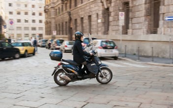 roller-benzin_352x220_2022_10 roller-benzin_352x220_2022_10