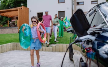 urlaub-mit-eauto_352x220_2022_11 urlaub-mit-eauto_352x220_2022_11