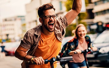 e-scooter-versicherung_352x220_2021_11 e-scooter-versicherung_352x220_2021_11