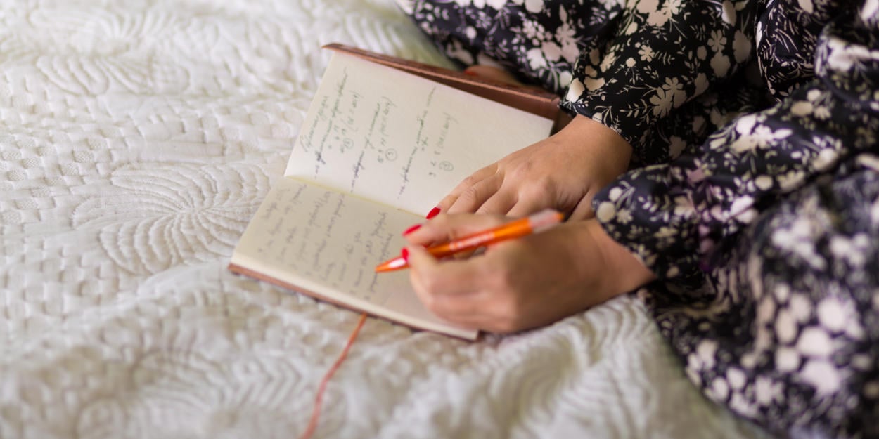 Gedanken einem Tagebuch anvertrauen