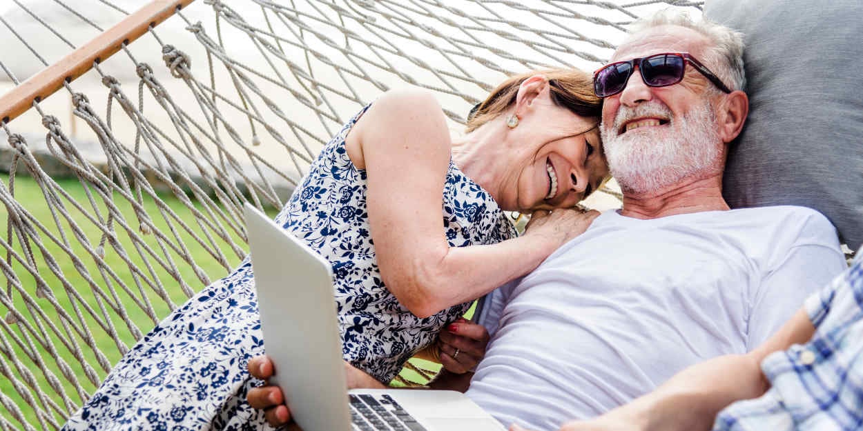 Rentner in Hängematte