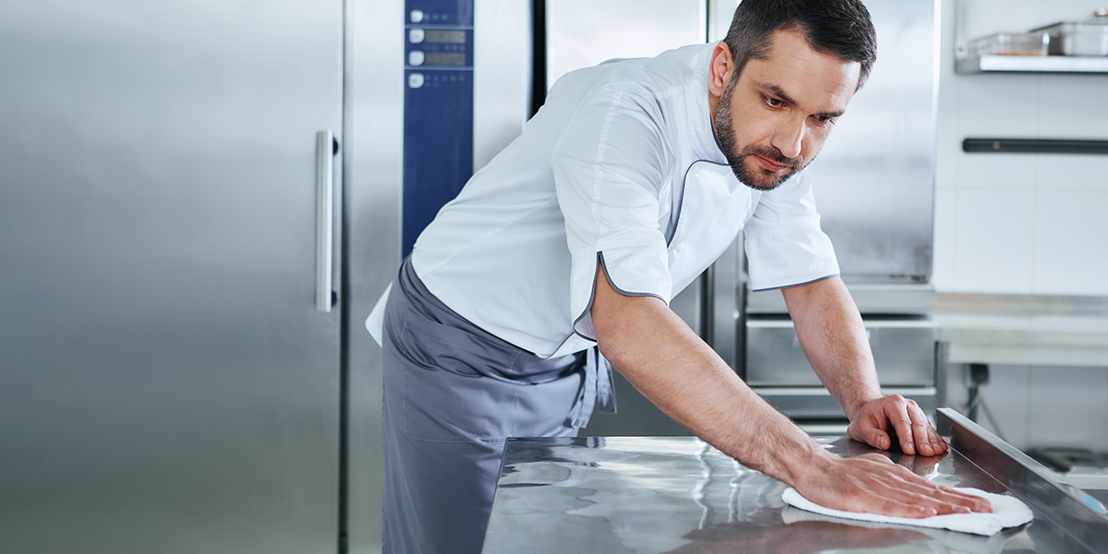 zu-gk_hygienevorschriften_content2_1250x625 Arbeitsplatte säubern